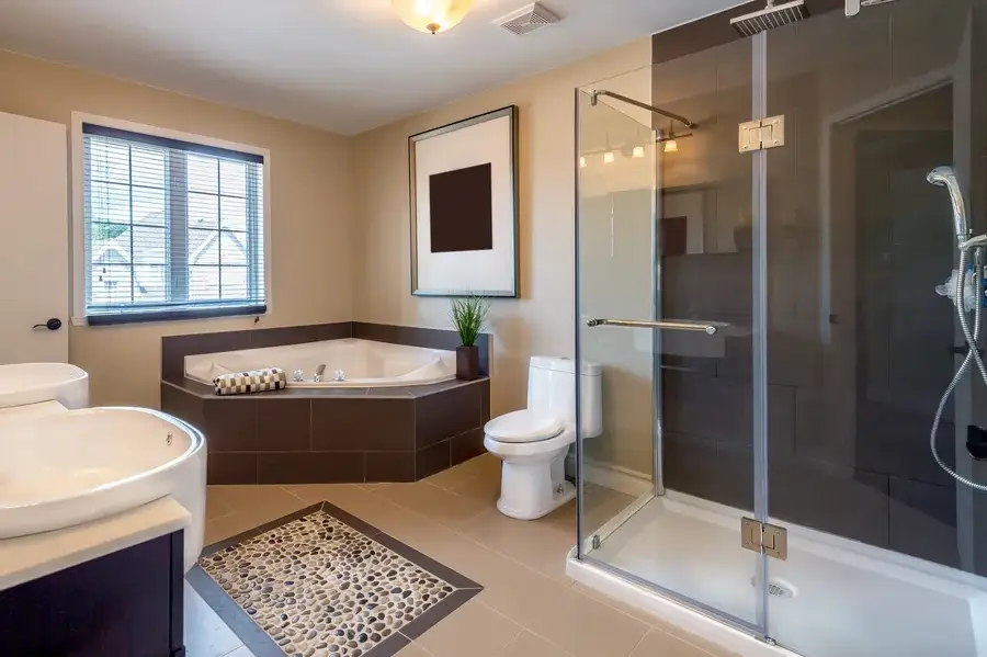 What To Expect During Bathroom Remodeling Services in Queens, NY What To Expect During Bathroom Remodeling Services in Queens, NY